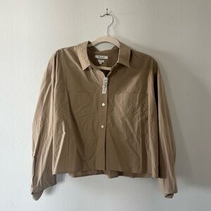 The Signature Poplin Crop Shirt
NWT, small,